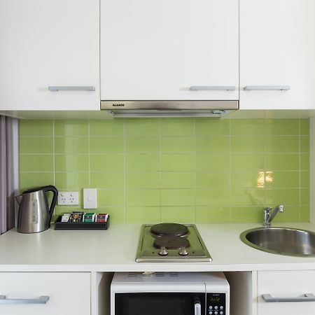 City Edge North Melbourne Apartment Hotel Bagian luar foto