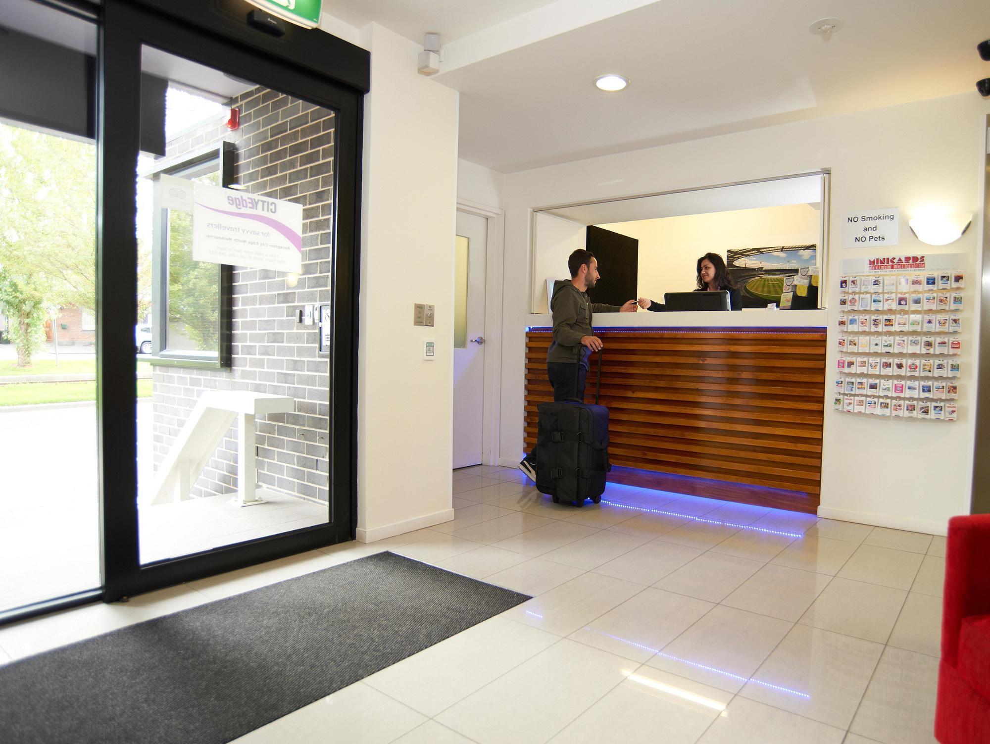 City Edge North Melbourne Apartment Hotel Bagian luar foto
